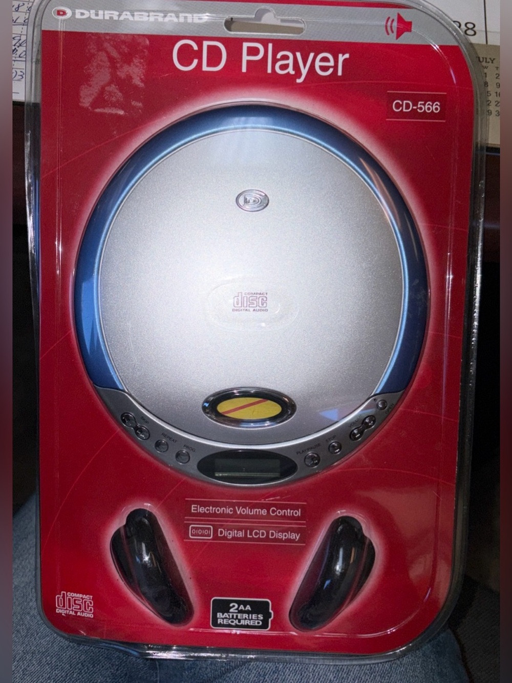 DURABRAND Silver & Blue Portable CD Player CD-566 unopened